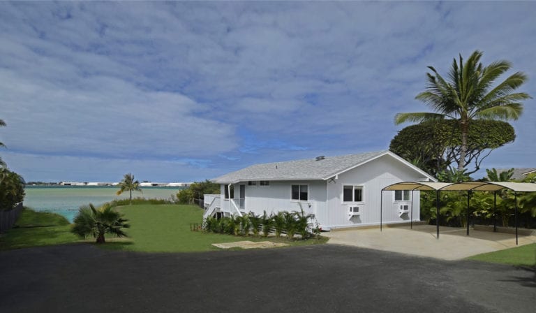 Feel The Sea S Breeze From These Waterfront Homes Hawaii Home   Kane1 768x448 