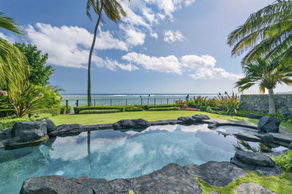 Extraordinary Hawaii Home: Gracious Oceanfront Estate In Honolulu 